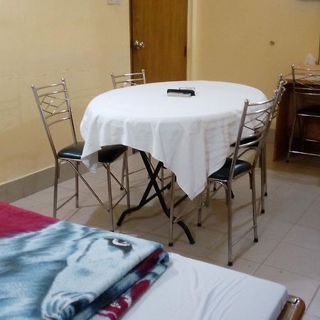 Royal Park Residential Hotel Chittagong Esterno foto