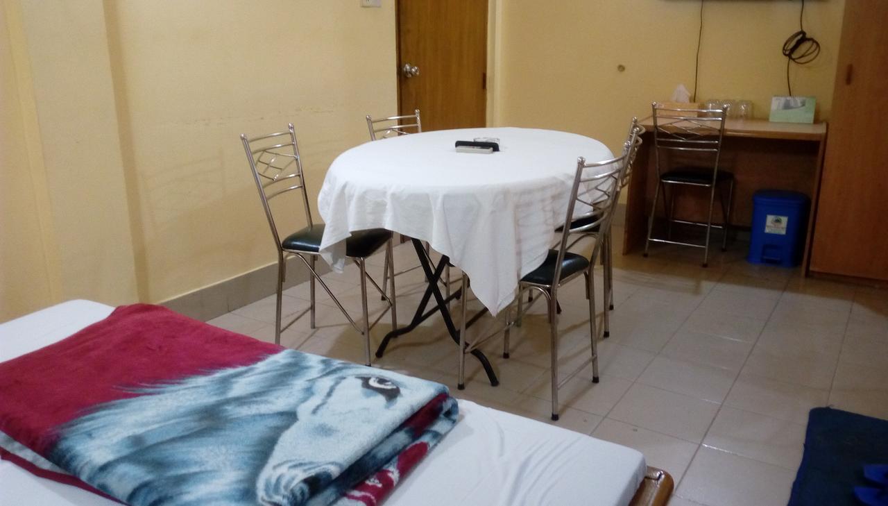 Royal Park Residential Hotel Chittagong Esterno foto